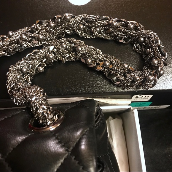 SOLD Authentic Chanel Single Flap Pearl CC Bag - Picture 4 of 8